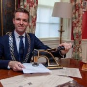 Mayor of Stamford Councillor Kelham Cooke with the Twinning Oath